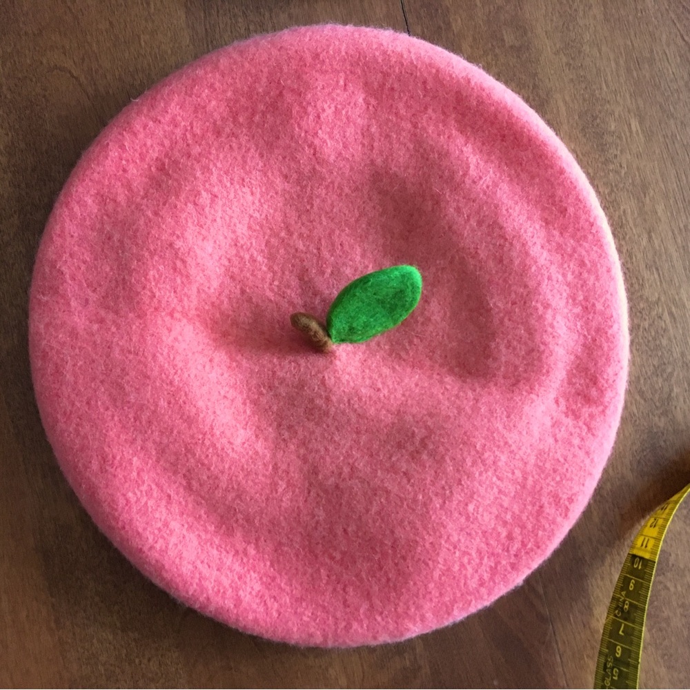 Handmade 100% Australian wool beret - salmon, new